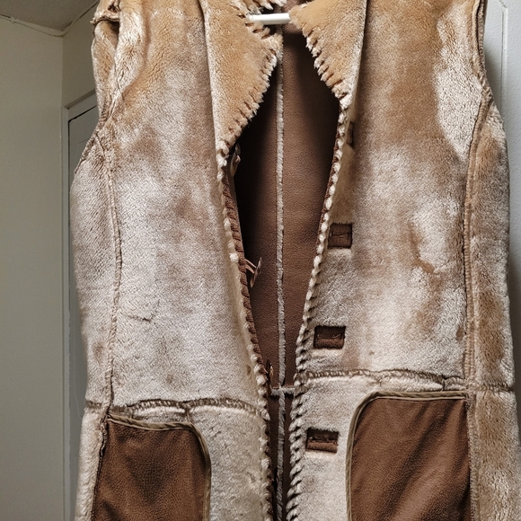 Coat - Picture 7 of 8